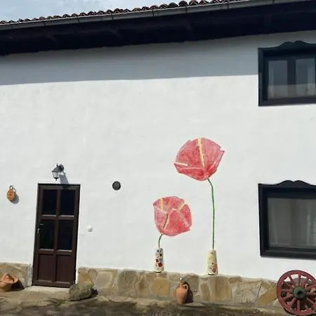Lavender And Poppy Cottages Bebrovo Exterior photo